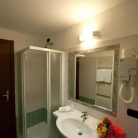 Roma 3*