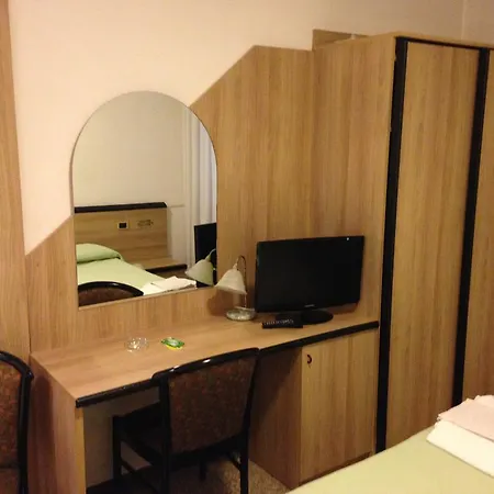Roma 3*
